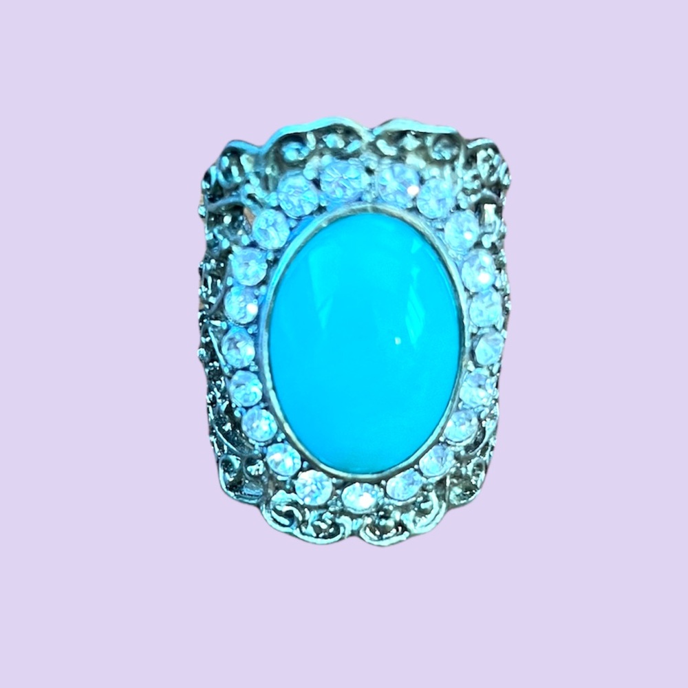 zirconium faux blue woman cocktail ring size 8